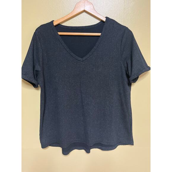 Amazon Short Sleeve Waffle Weave Top - Picture 1 of 9